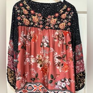 Women’s John Mark Top